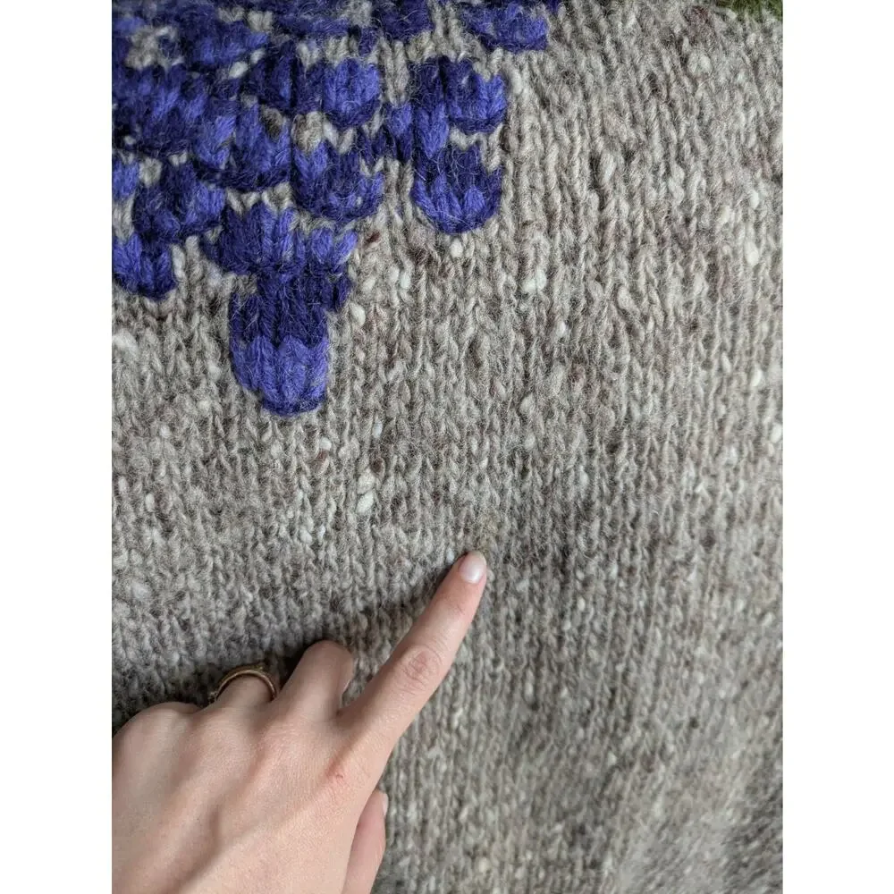 Vintage Ann Taylor Hand Knit Grape Grapevines Pullover Sweater Size Large Wool - Picture 7 of 12